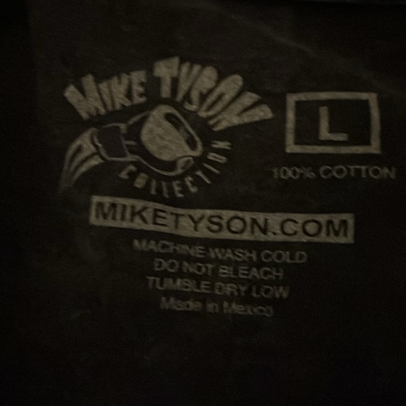 Mike Tyson power punch tee size large - Picture 3 of 4
